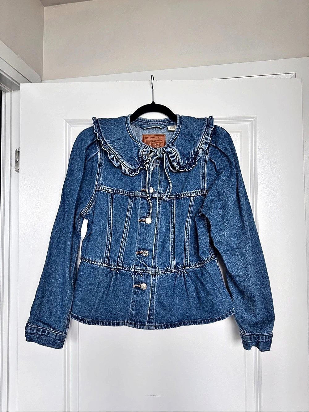 Levi’s Denim Peplum Jacket with Detachable Collar Like New
